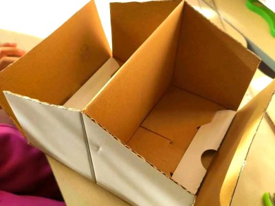 旧鞋盒改造小技巧，变身分层收纳神器